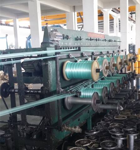 35 machine de presse hydraulique de MPA de la tonne 70 pour les accessoires de compression de terrain de jeu 12