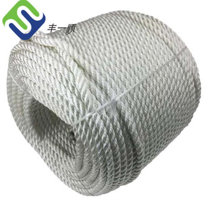 Corde de nylon de couleur blanche de 32 mm de diamètre 3 brins de torsion Corde de nylon marine 0