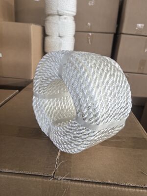 Corde en nylon de haute résistance de 14 mm de diamètre marine de grade 3 pour les lignes de bateau et de quai