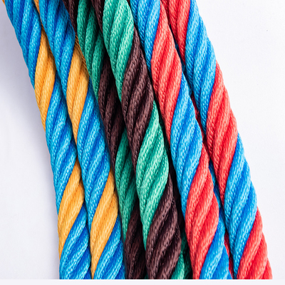 Corde de polyester de 16 mm*500 m pour les performances et la durabilité de l'escalade sur terrain de jeu
