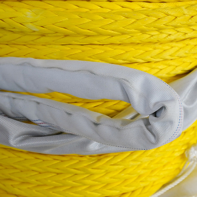 Corde maritime pré-étirée UHMWPE personnalisée à 12 brins 48 mm Corde d'amarrage de navire HMPE