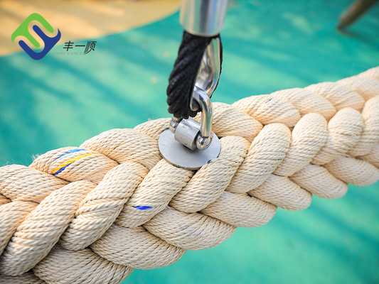 polyester tressé de brins naturels de la couleur 12 de 120mm Dia Net Playground Rope Bridge