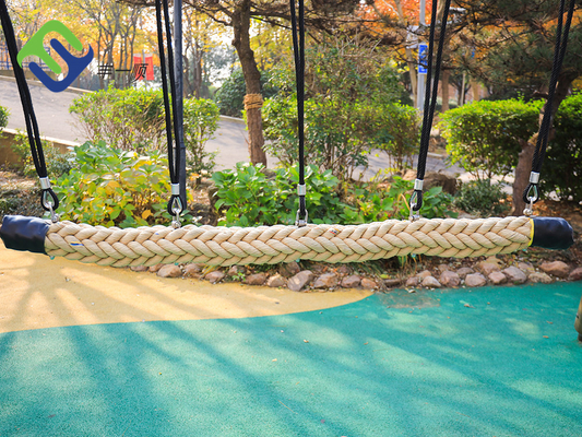 polyester tressé de brins naturels de la couleur 12 de 120mm Dia Net Playground Rope Bridge