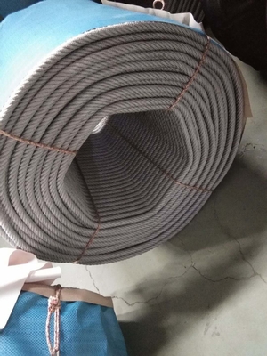 Corde de combinaison de noyau tordue 4 ou 6 par fils de fil d'acier de polyester pour l'oscillation d'hamac